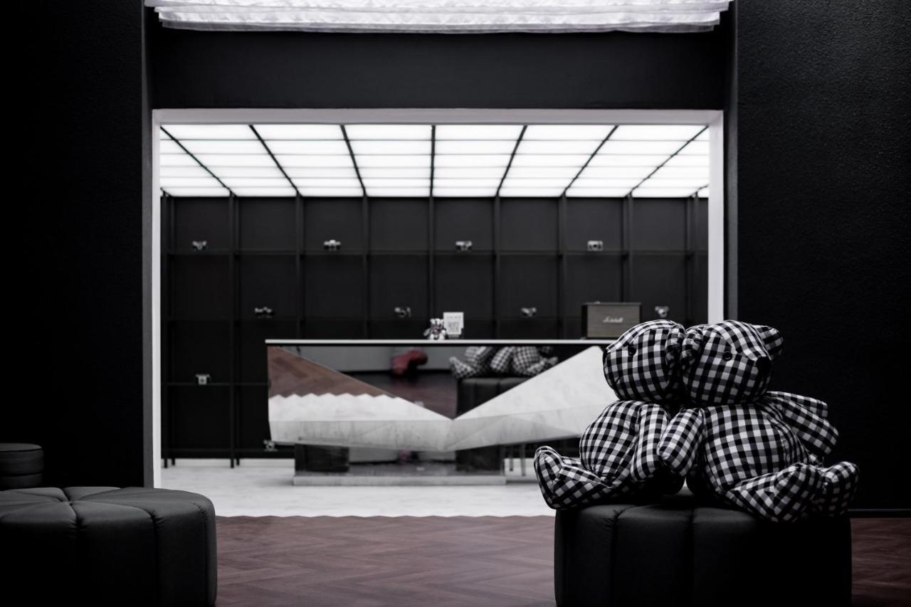 Foto Hotel Phuket Beachfront Εξωτερικό φωτογραφία The interior of the gallery