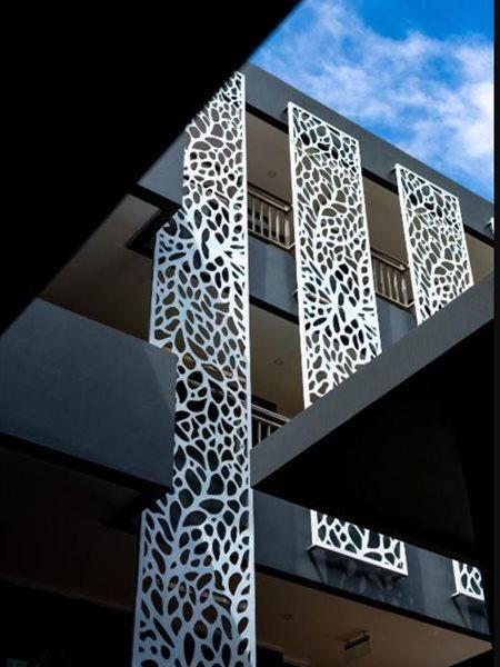 Foto Hotel Phuket Beachfront Εξωτερικό φωτογραφία The building's facade
