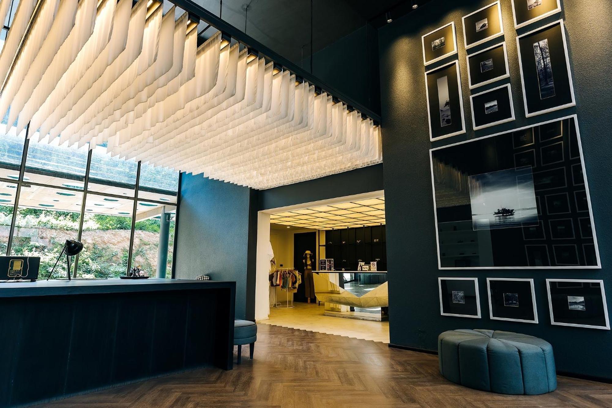 Foto Hotel Phuket Beachfront Εξωτερικό φωτογραφία Interior of the hotel