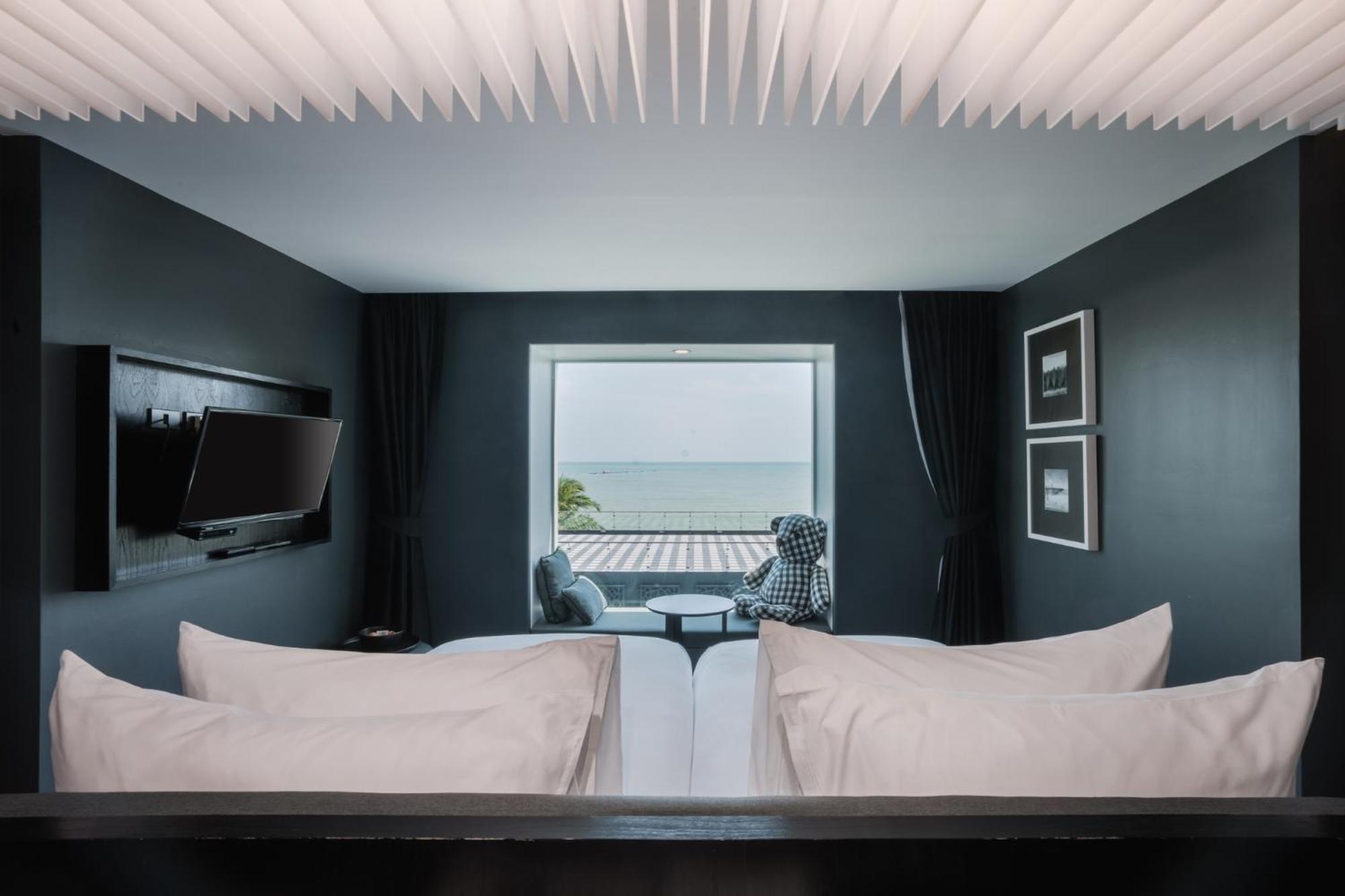 Foto Hotel Phuket Beachfront Εξωτερικό φωτογραφία Deluxe Ocean View