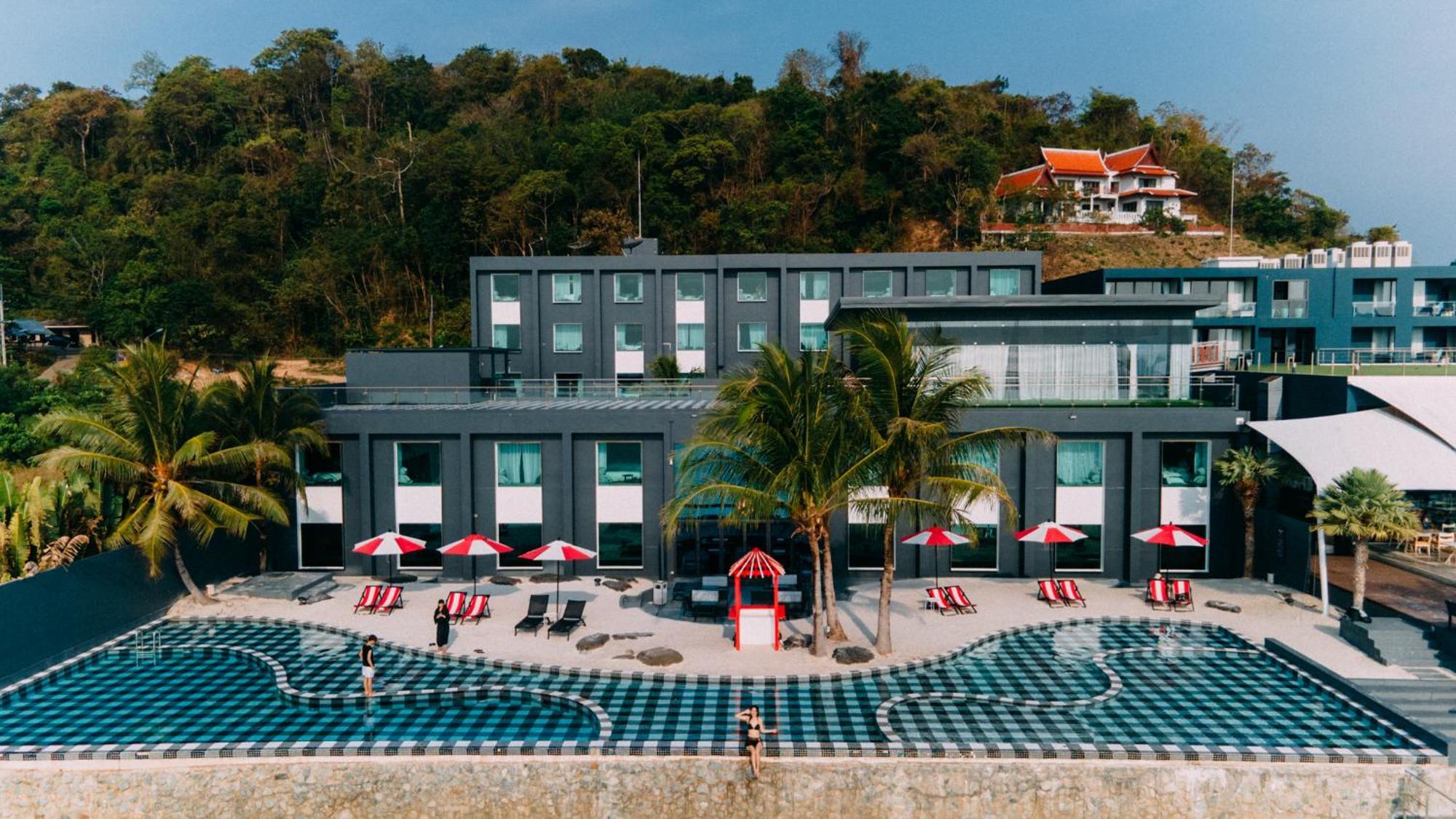Foto Hotel Phuket Beachfront Εξωτερικό φωτογραφία The Standard Hua Hin